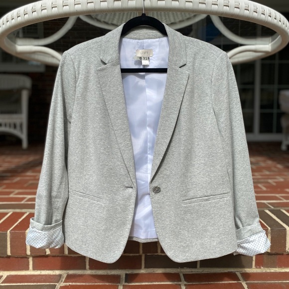 Women’s Blazer - Picture 3 of 4